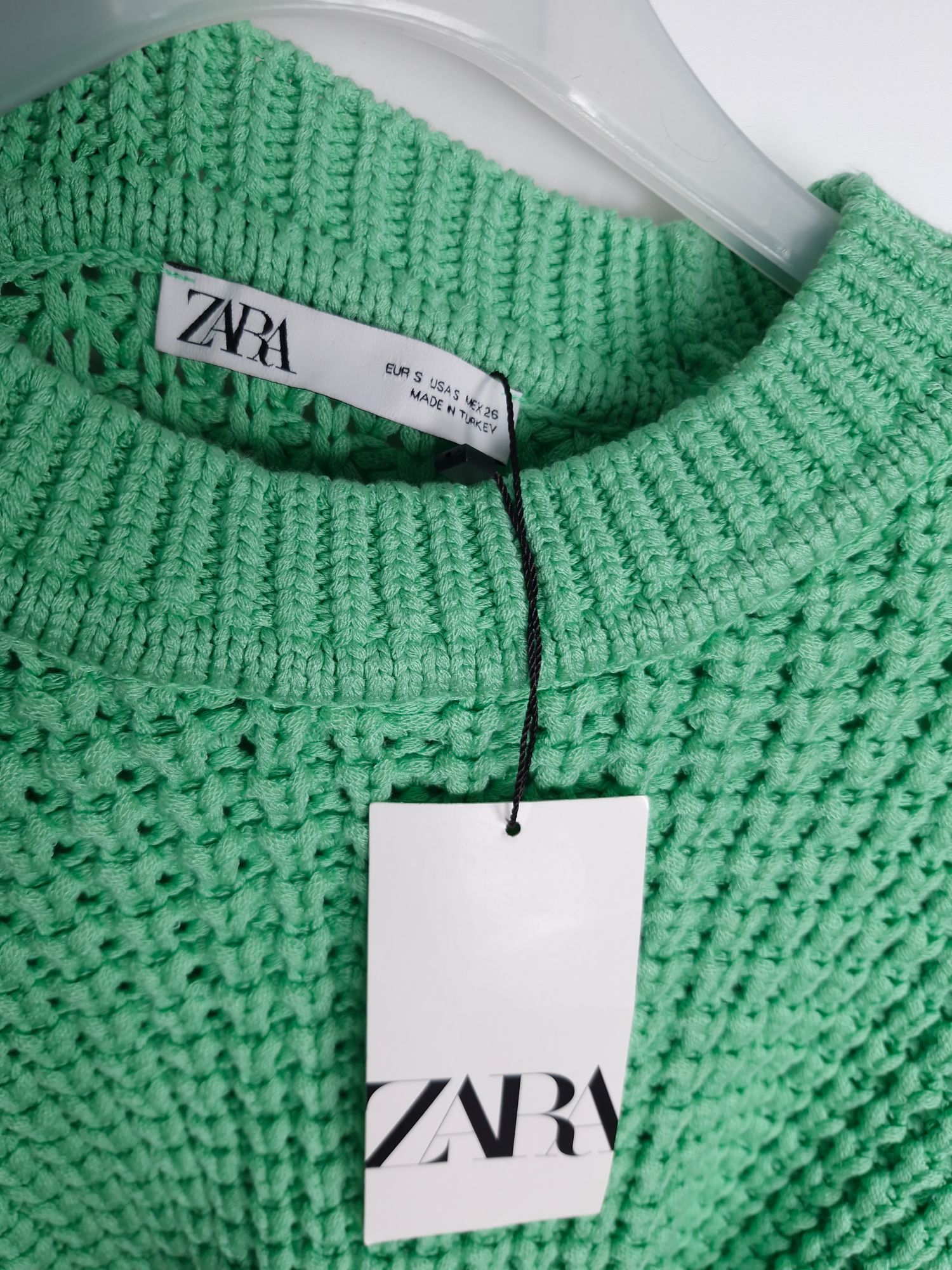 자라 ZARA 연두색 니트 EUR S (새상품)