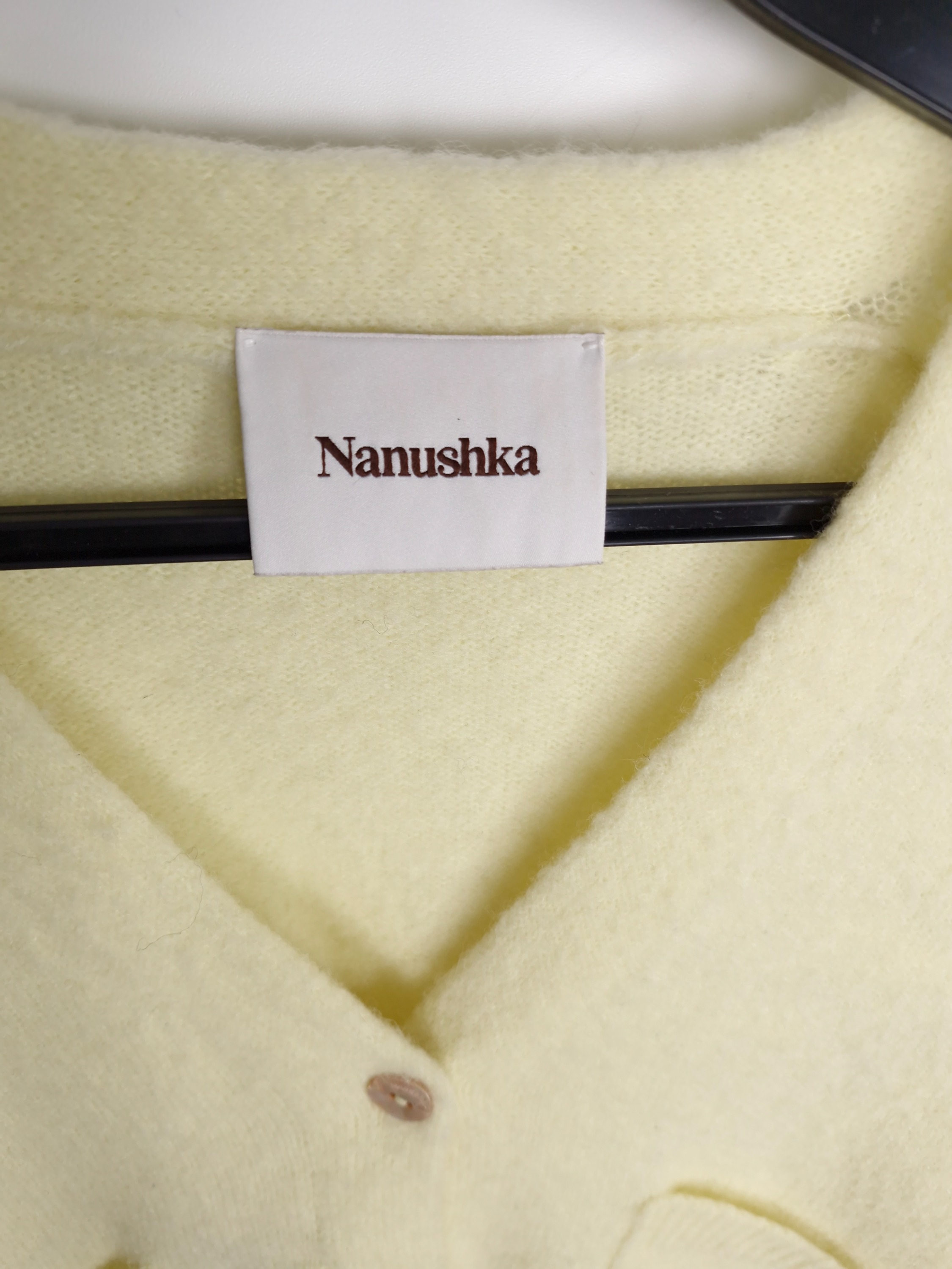 나누쉬카 Nanushka 레몬 가디건 001