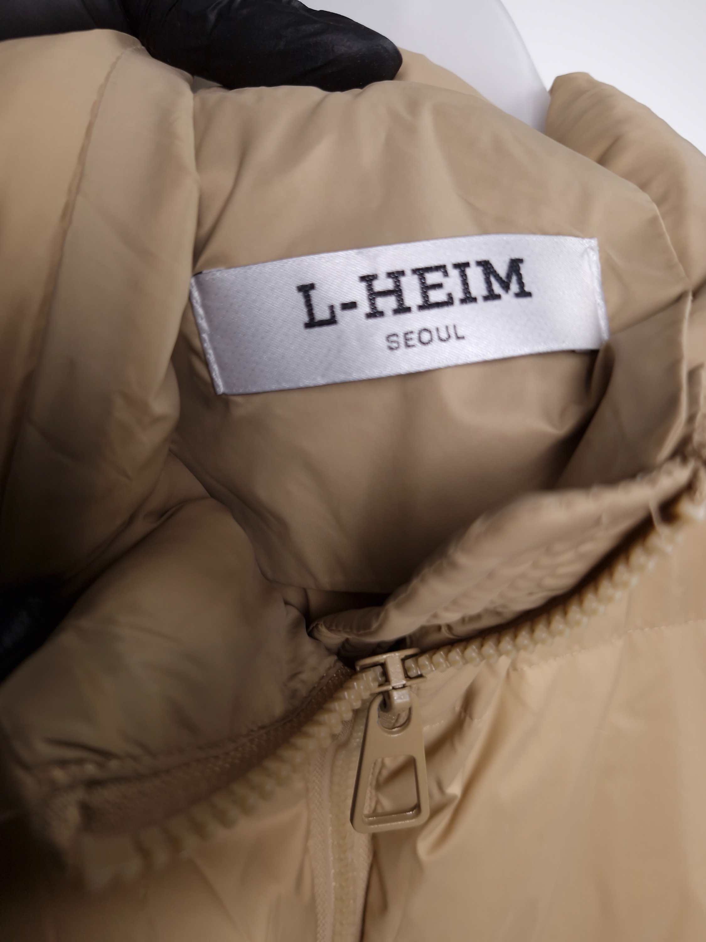 L-HEIM 베이지 오리털 패딩조끼 FREE
